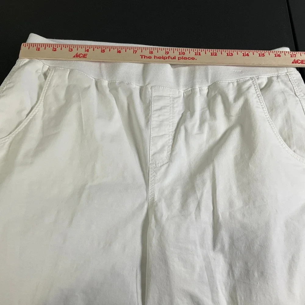 Chicos Women's‎ White Pants Size 2 (US L) Cropped Eyelet Details Vacation Cruise - Picture 10 of 13
